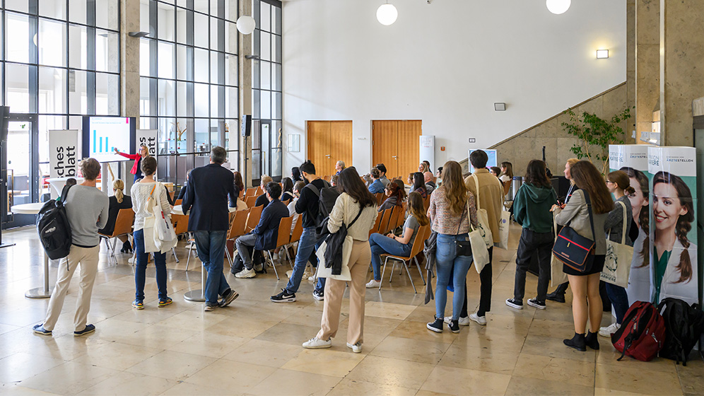 Impressionen Operation Karriere Frankfurt